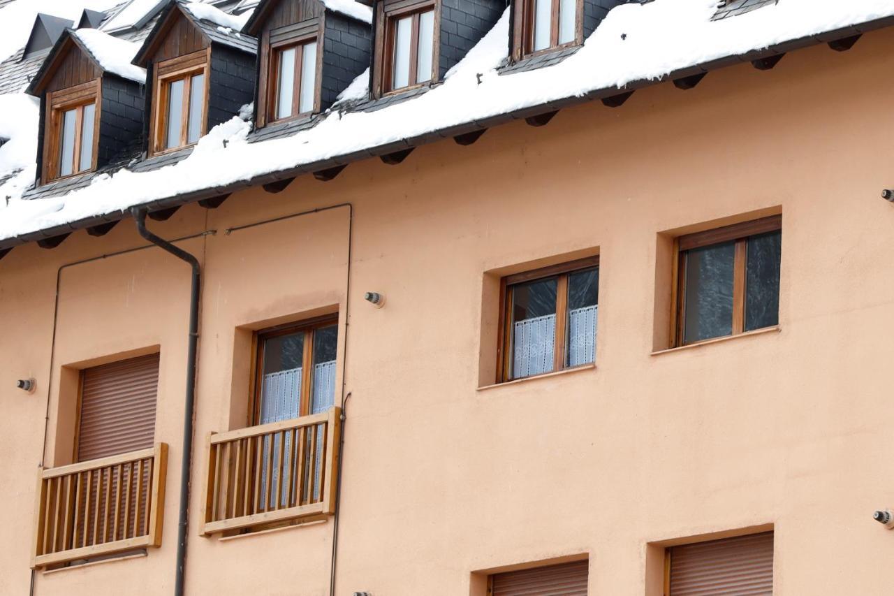 Apartamento Besiberri Vielha Bagian luar foto
